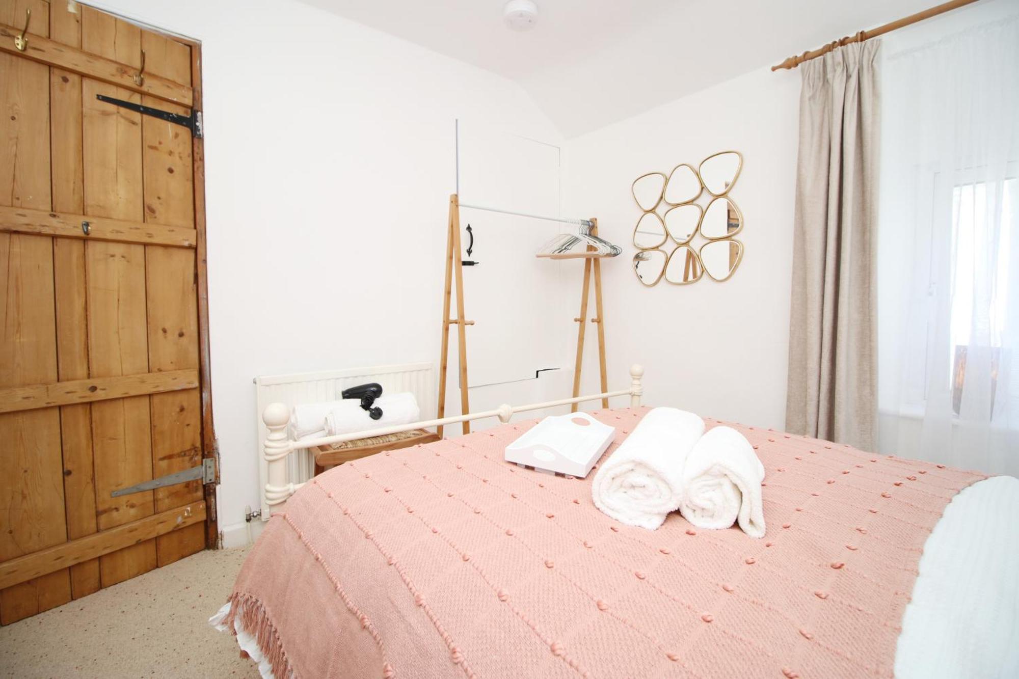 Little Gem In The Mumbles! Fishermans Cottage With Log Burner, Dog Friendly And Welcome Breakfast Hamper! Dış mekan fotoğraf