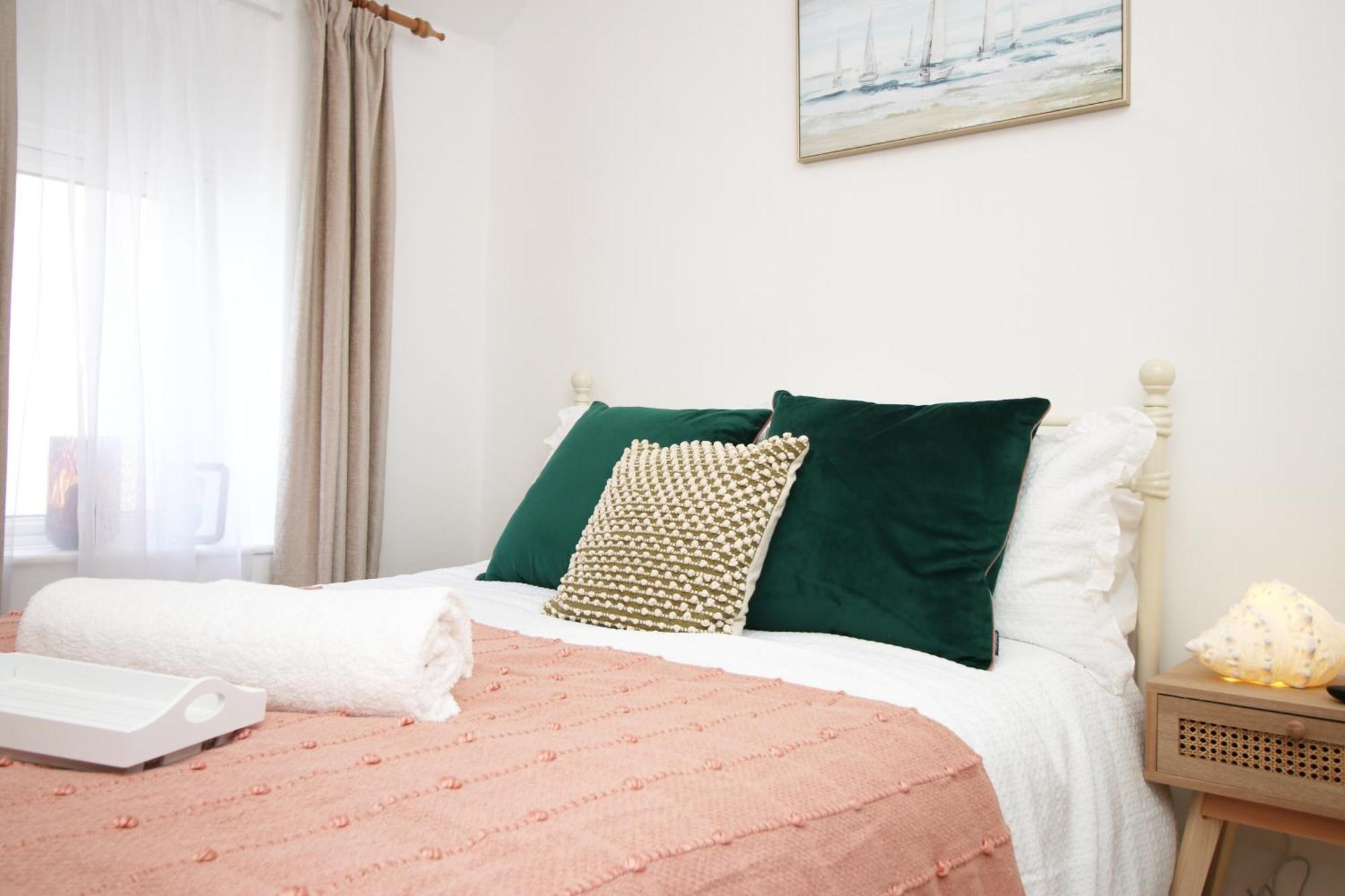 Little Gem In The Mumbles! Fishermans Cottage With Log Burner, Dog Friendly And Welcome Breakfast Hamper! Dış mekan fotoğraf