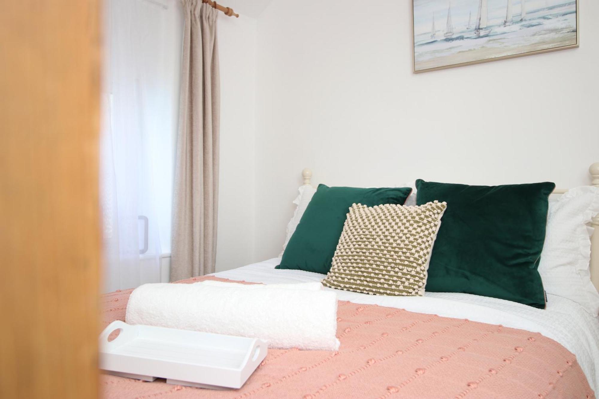 Little Gem In The Mumbles! Fishermans Cottage With Log Burner, Dog Friendly And Welcome Breakfast Hamper! Dış mekan fotoğraf